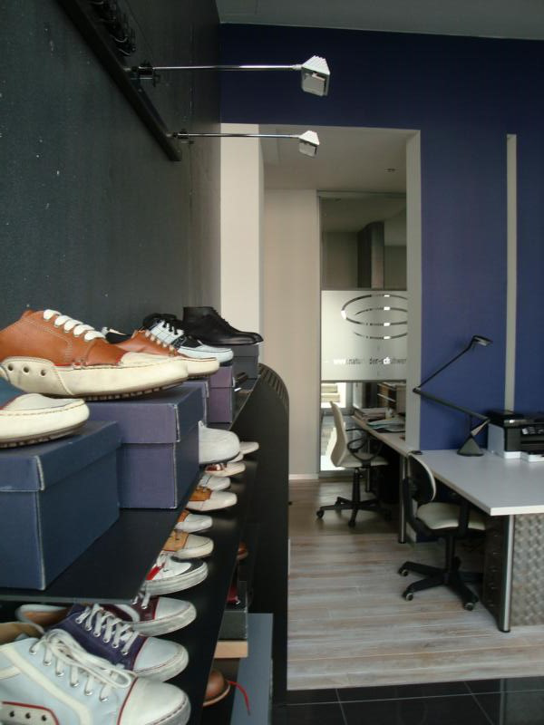 Ausstellungsraum-showroom-Naturleder-Schuhwerk Ausstellungsraum-showroom-Naturleder-Schuhwerk